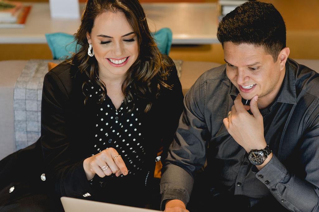 Fundadores da BuilderLab em uma sessão de trabalho